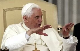  Папа Римский заведет персональный аккаунт в «Твиттере»